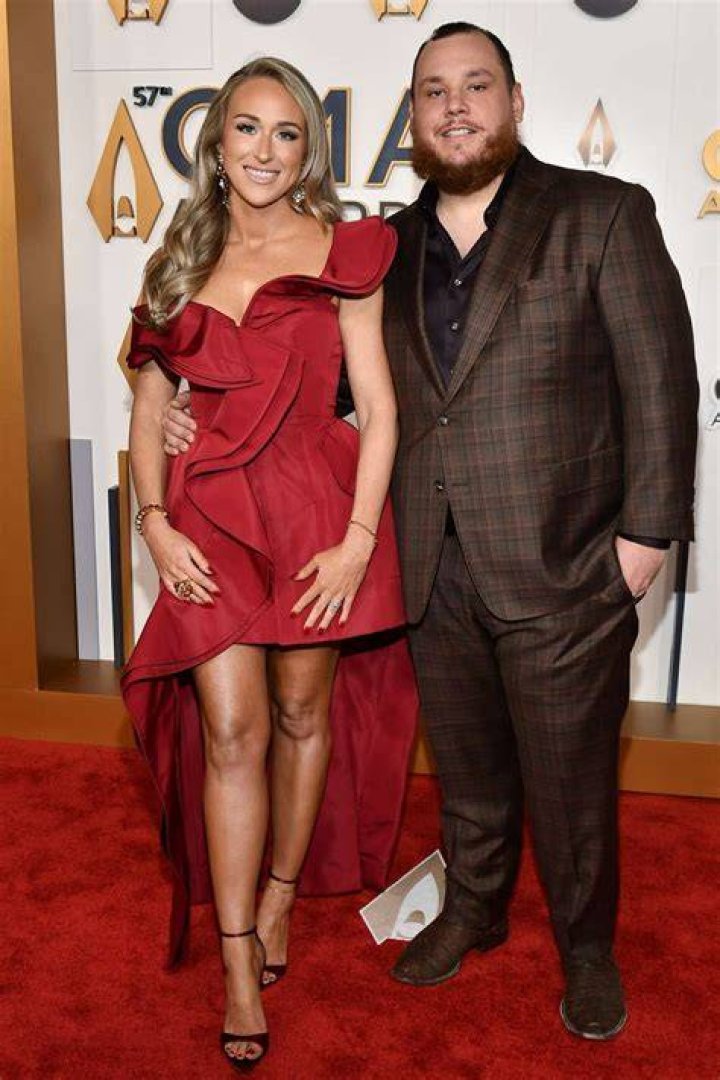 A Look Into Luke Combs And Nicole Hocking Relationship: Family And Net Worth