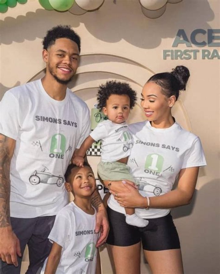 Aaleeyah Petty Bio, Wiki, Age, Family, Wife, Baby Daddy, Selfie and Net Worth.