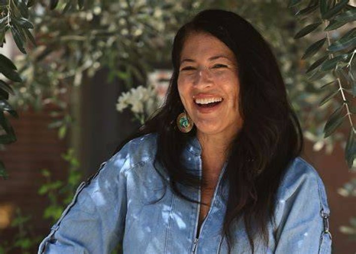 Ada Limón Bio, Wiki, Age, Height, Parents, Husband, Books, and Net Worth
