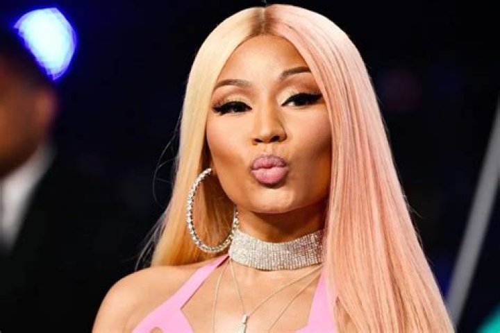 AkbarV Has Something To Say About Female Rappers
