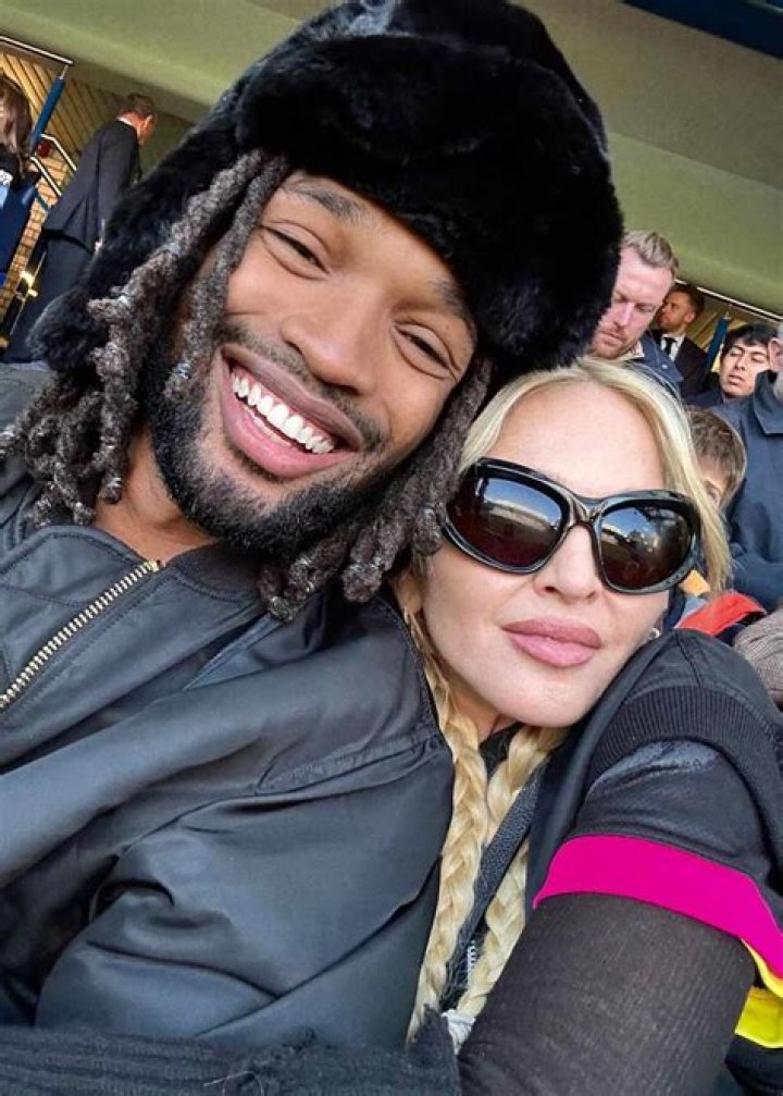 Akeem Davis-Gaither Wife: Is Akeem Davis-Gaither Married? Who Is Akeem Davis-Gaither’s Girlfriend Amanda Miller?