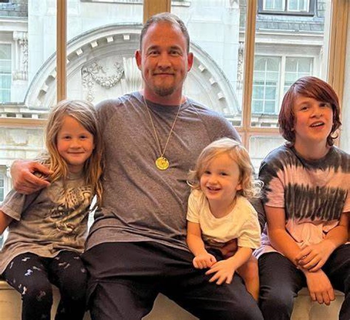 Alanis Morissette Husband: Who is Souleye? Souleye Net Worth, Songs, Age, Instagram, Wiki