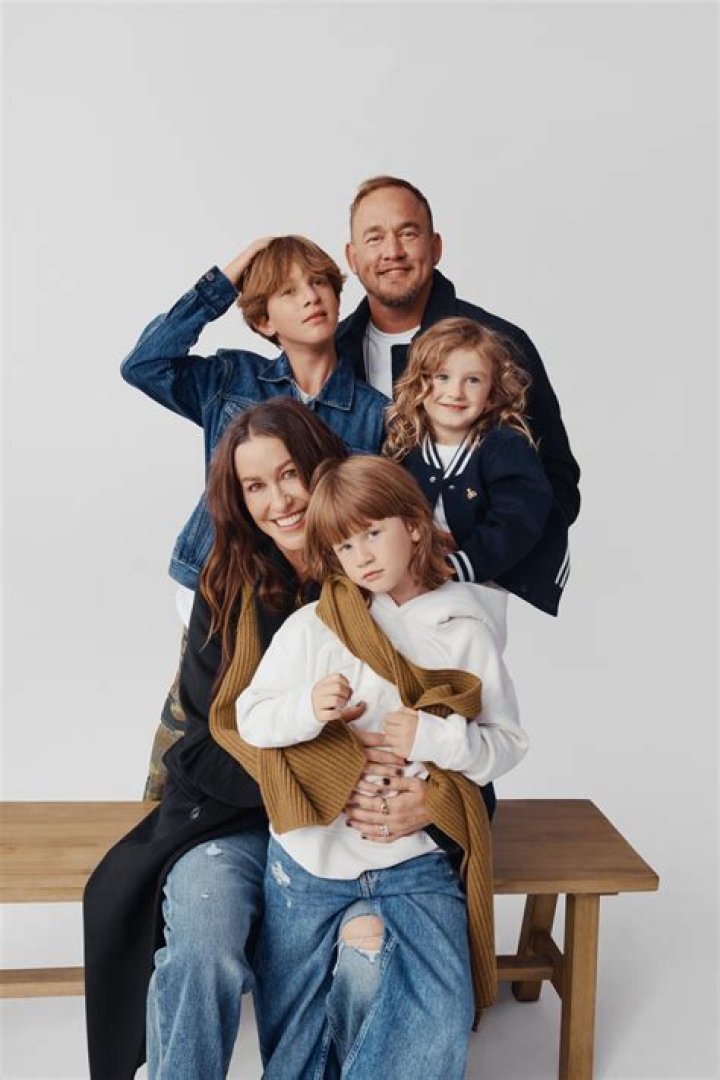 Alanis Morissette Parents Alan Richard Morissette And Georgia Mary Ann