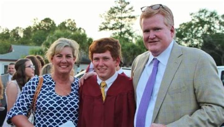 Alex Murdaugh Wikipedia, age, height, wife, children, murder, law school, net worth