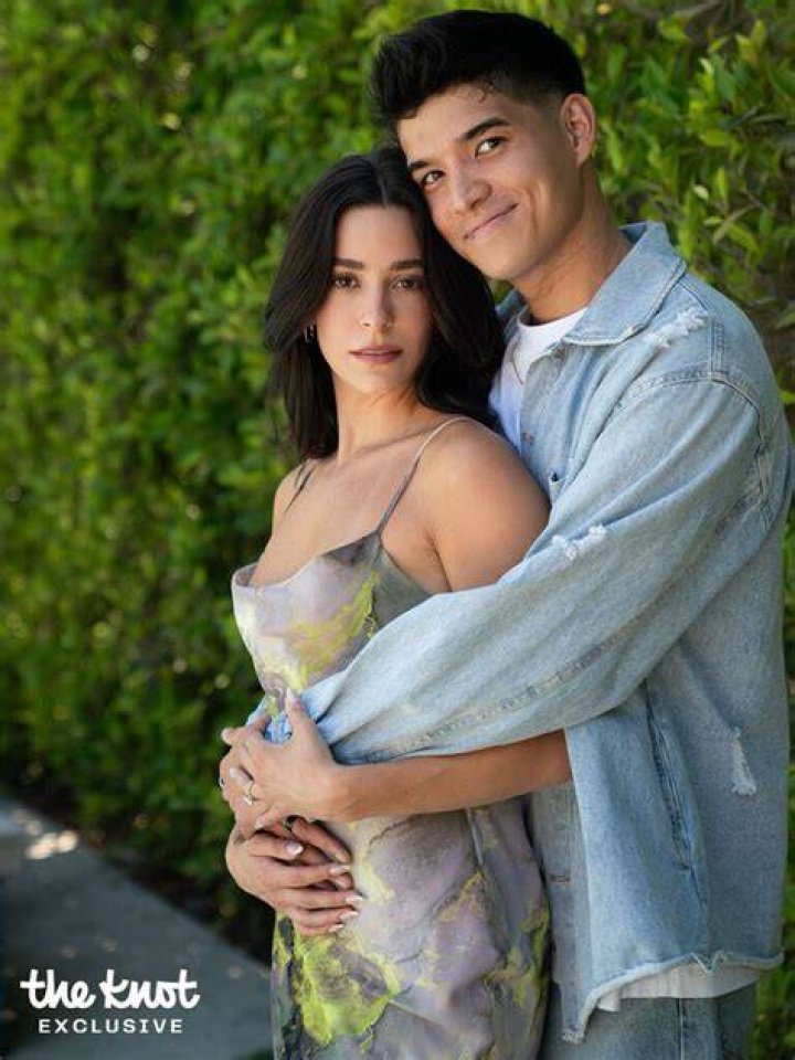Alexxis Lemire Birthday, Age, Height, Boyfriend ,Wiki, Biography (The Half of It Aster Flores)