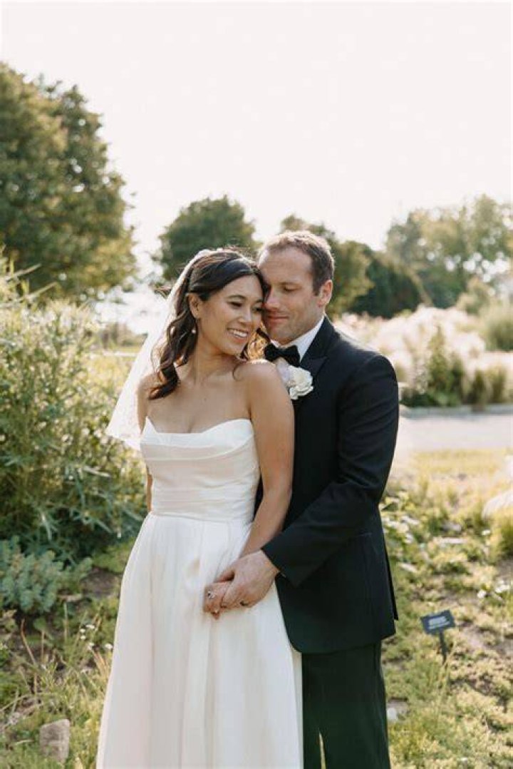 Alison Victoria Married, Age, Bikini, Wiki, Measurements, Husband