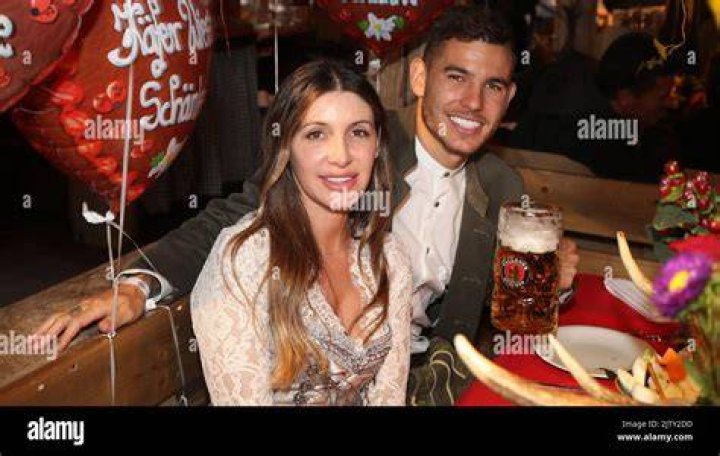 Amelia Ossa Llorente Age – Lucas Hernandez Wife Instagram Photos