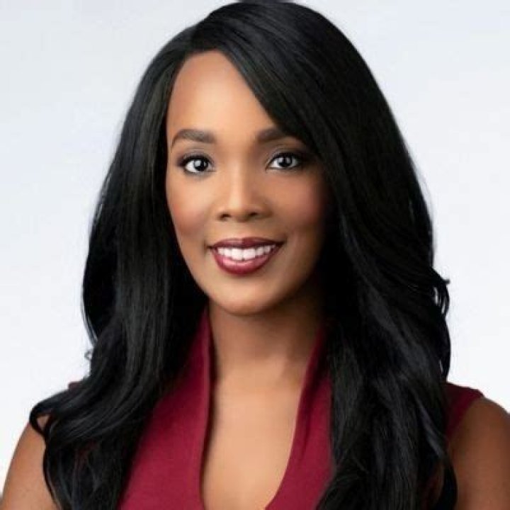 Ameshia Cross Wikipedia, Age, Husband, Salary, Net Worth, Biography, Education