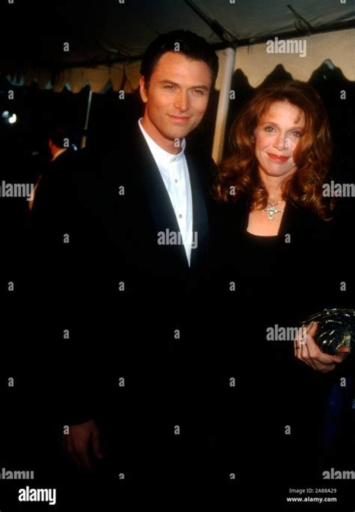 Amy Van Nostrand Biography - Facts, Childhood, Family Life & Achievements