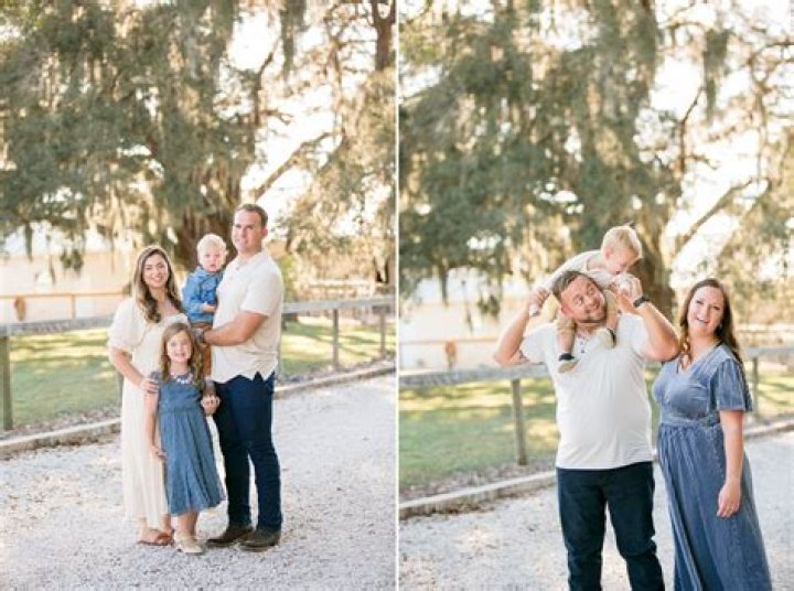 Ana Bogdan family, husband, children, parents, siblings
