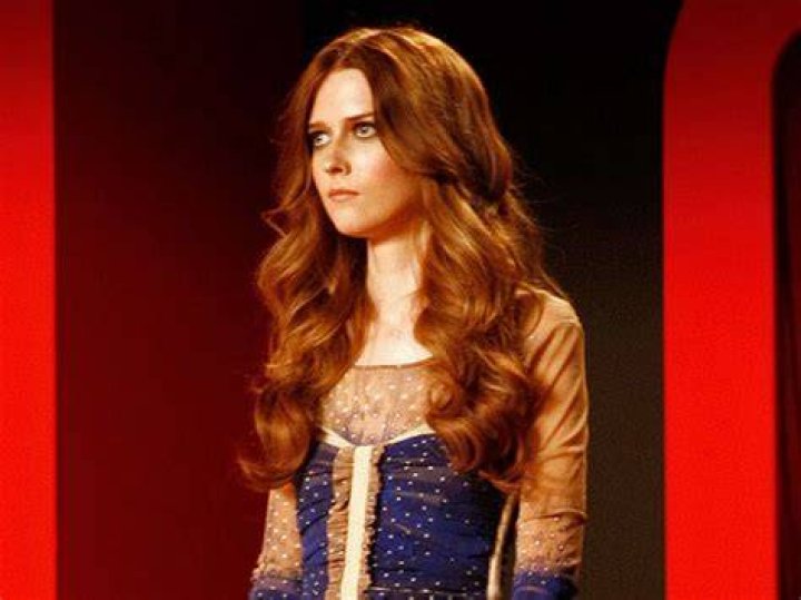 Ann Ward Bio, Wiki, Age, Height, Brother, Husband, Dating, ANTM, Vogue, CoverGirl and Net Worth