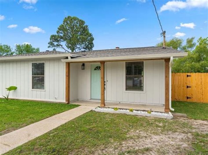April Vanhousen – Gulf Breeze, FL