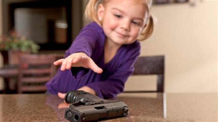Are JR-15 guns for toddlers real, and if so, should they be?