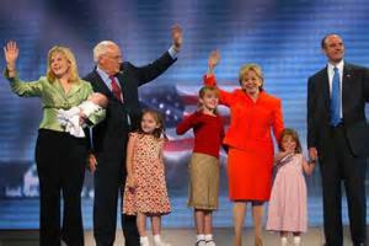 Are Kyle Cheney and Liz Cheney related?
