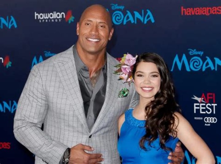 Auli’i Cravalho Wiki, Boyfriend, Age, Net worth, Height & Parents