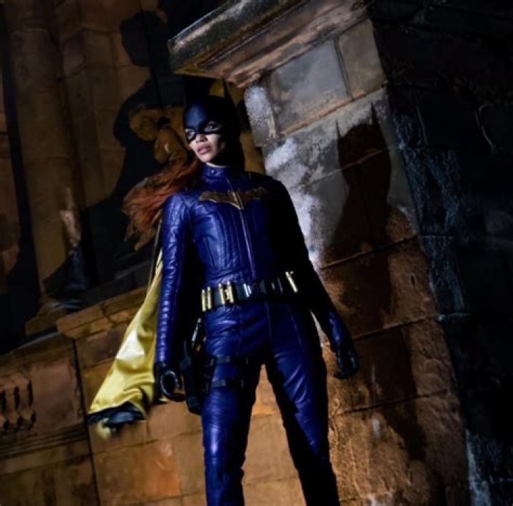 Batgirl Suit Revealed by Star Leslie Grace — Celebwell