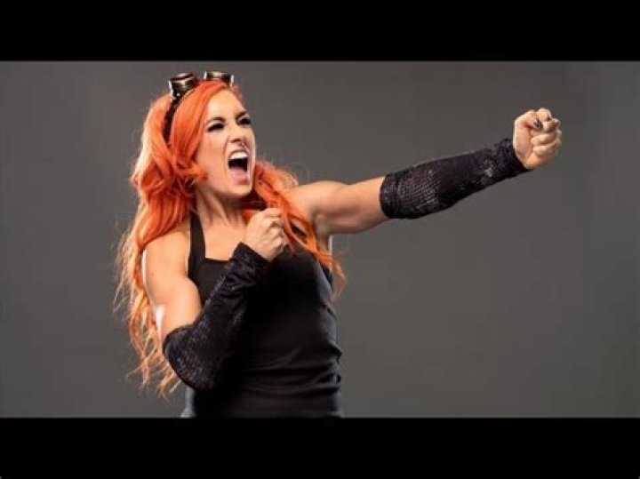 Becky Lynch Body Measurements Bra Size Height Weight Shoe Abs Biceps Vital Stats Bio