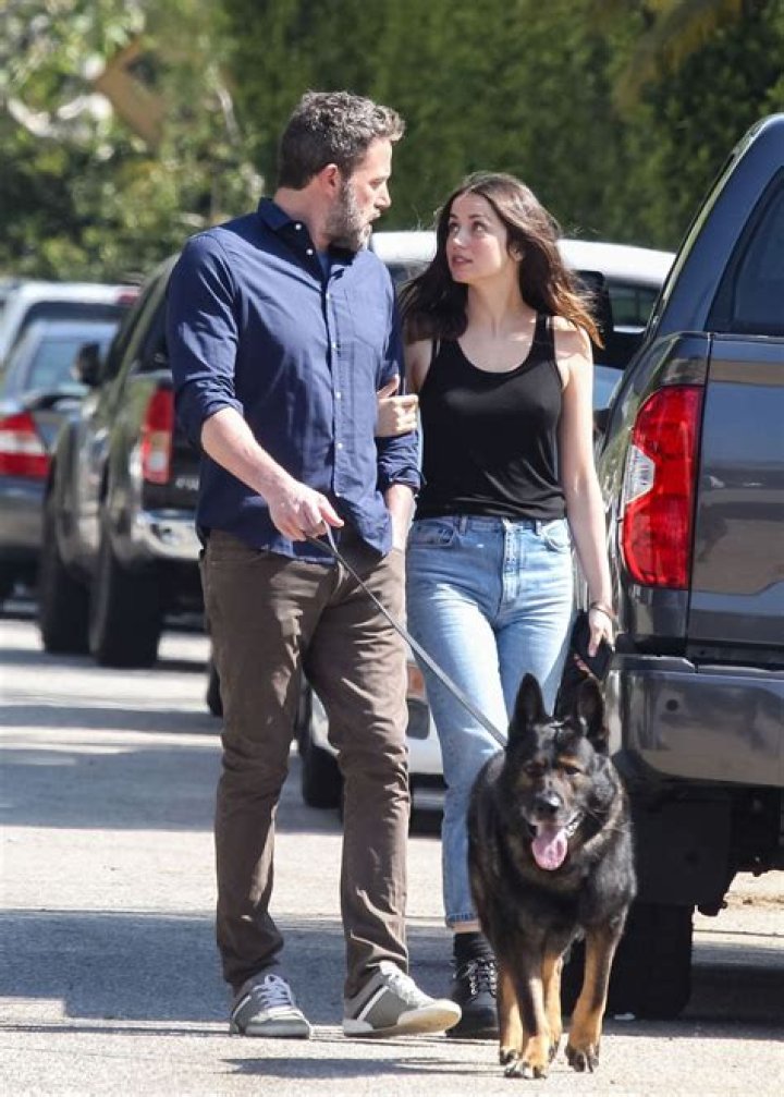 Ben Affleck And Ana De Armas New Photos Are Here — You May Breathe Now