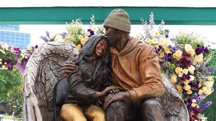 Beyonce – Here’s Why She Banned Photographers From Taking Pics Of Her At Kobe Bryant’s Memorial!