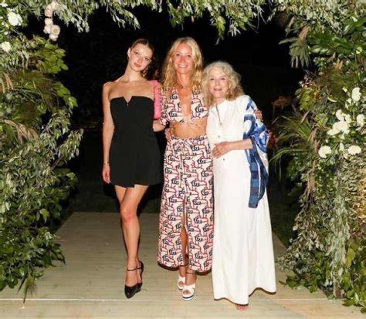 Blythe Danner net worth: How rich is Blythe Danner?
