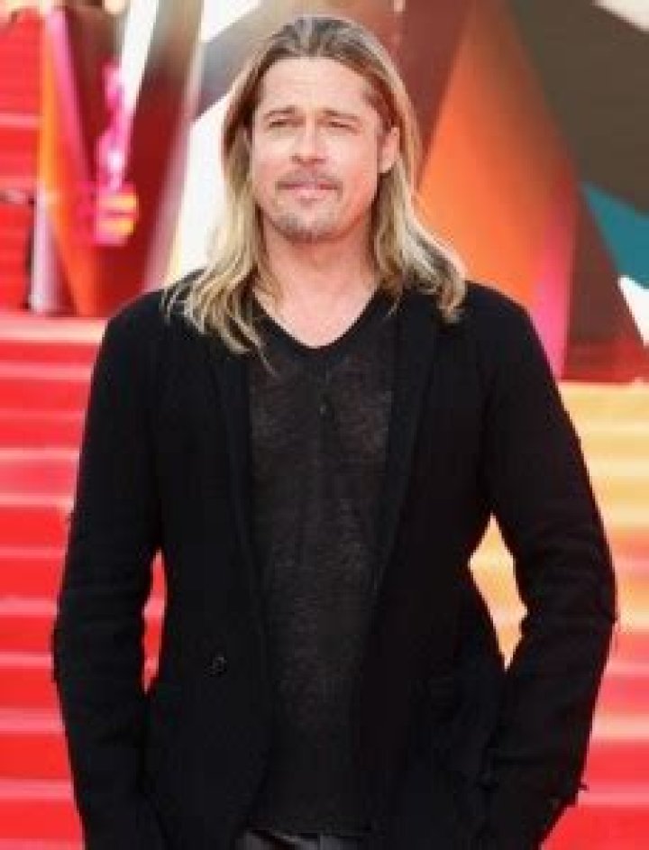 Brad Pitt Body Measurements Height Weight Chest Waist Shoe Size Bio