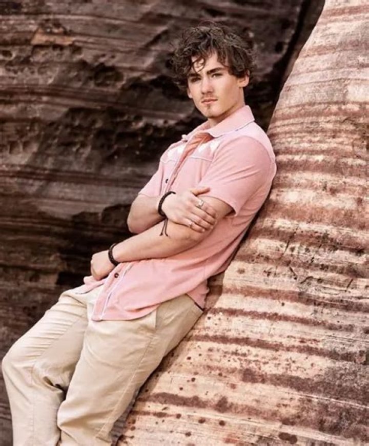 Brady Hepner Age, Birthday, Girlfriend, Height & More
