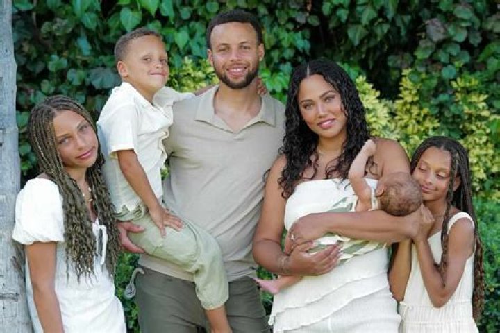 Brandon Curry family, wife, children, parents, siblings