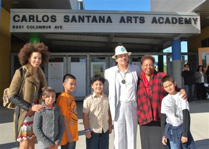 Carlos Santana family, wife, children, parents, siblings