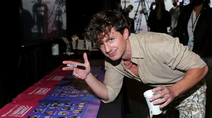 Charlie Puth poses nude, exposes new tour