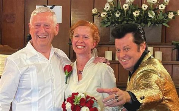 Christina Lomasney, James Mattis Is Married To Physicist Wife – Her Age, Instagram And Wedding Photos