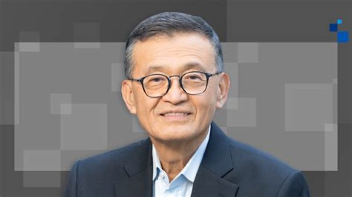 Chuando Tan Biography - Facts, Childhood, Family Life & Achievements