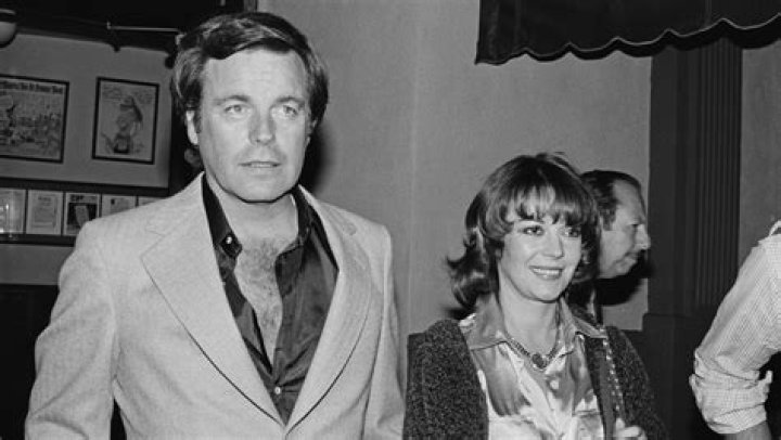 Cops clear Robert Wagner in Natalie Wood death investigation