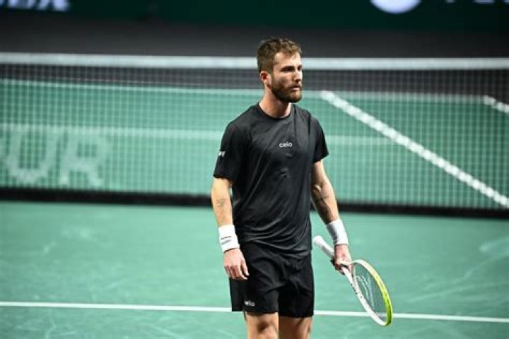 Corentin Moutet age, height, weight, ranking, sponsors, coach, net worth