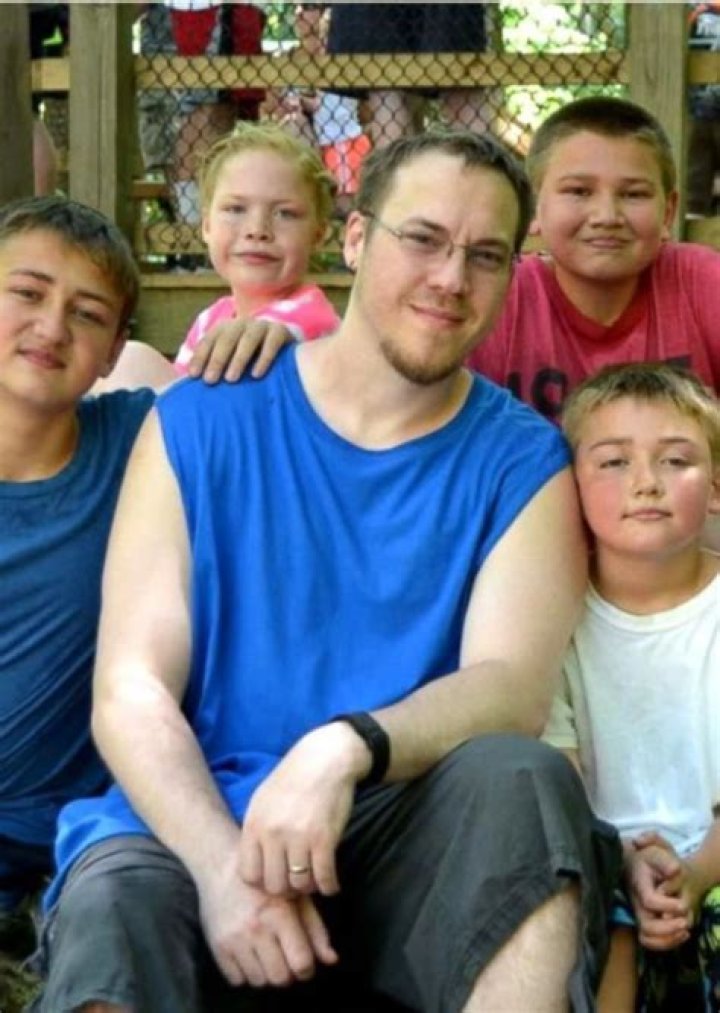 DaddyOFive (Michael Christopher Martin) - Bio, Facts, Family Life of YouTuber Vlogger & Prankster
