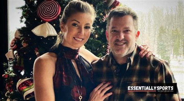 Danny Smoke Wife: Is He Married?