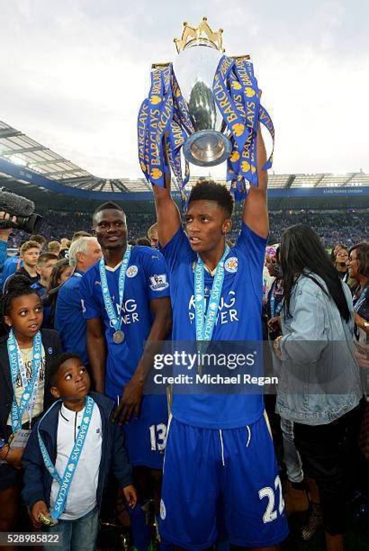 Demarai Gray Bio, Age, Leicester, Fifa 19, Number, Daughter, Stats