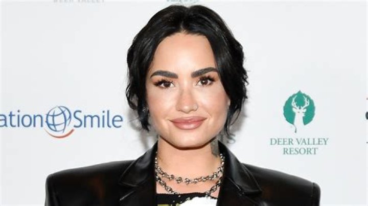 Demi Lovato Just Shared Rare Swimsuit Photo for "Summa Time" — Celebwell