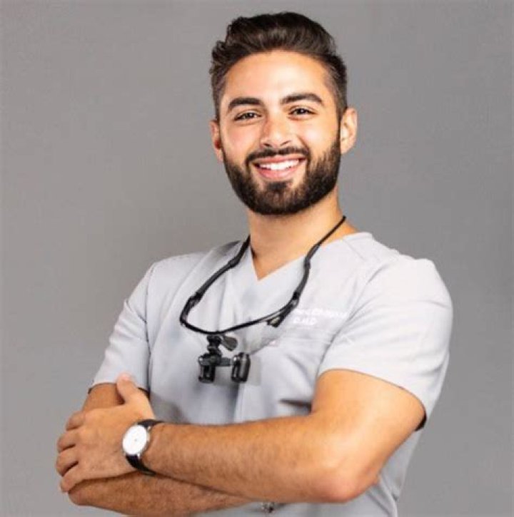 Dentist Ahmed ElKoussa Wiki, Age, Ethnicity, Girlfriend, Parents and More