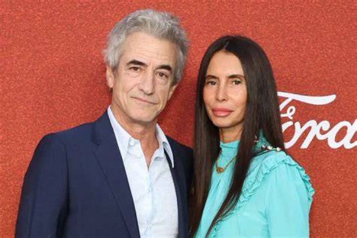 Dermot Mulroney Biography: Wife, Age, Friends, Net Worth, IMDb, New Girl, Wikipedia, Height, Son, Movies, TV Shows