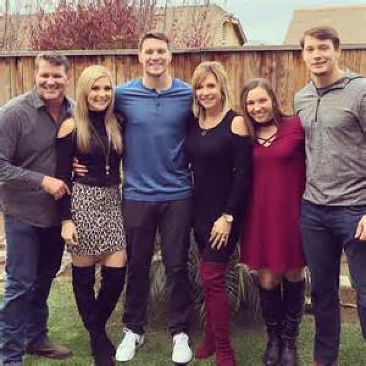 Devon Allen family, wife, children, parents, siblings