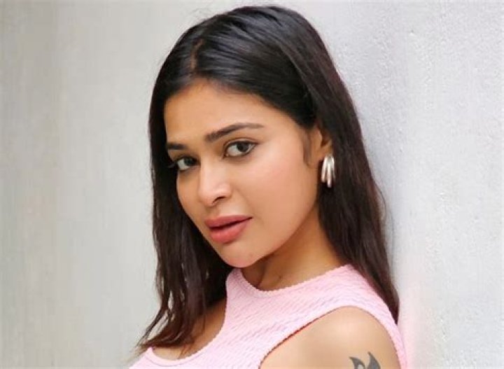 Dharsha Gupta in Bathing Suit "Had a Fantastic Bday" — Celebwell