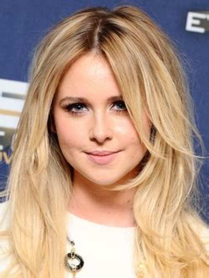 Diana Vickers Height Weight Bra Size Body Measurements Vital Stats Facts