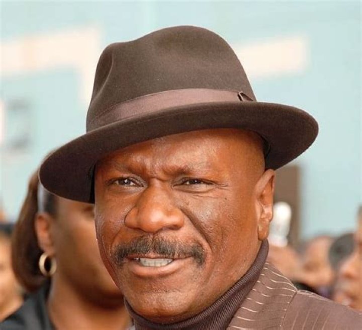 Did Ving Rhames play football? – Celebrity