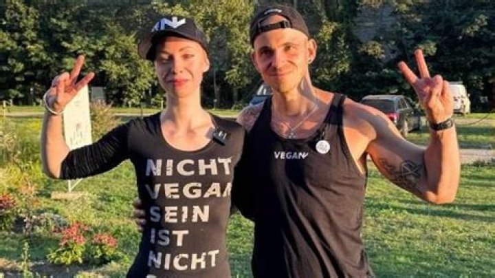 Die Militante Veganerin Wiki, Age, Boyfriend, Parents & Net Worth