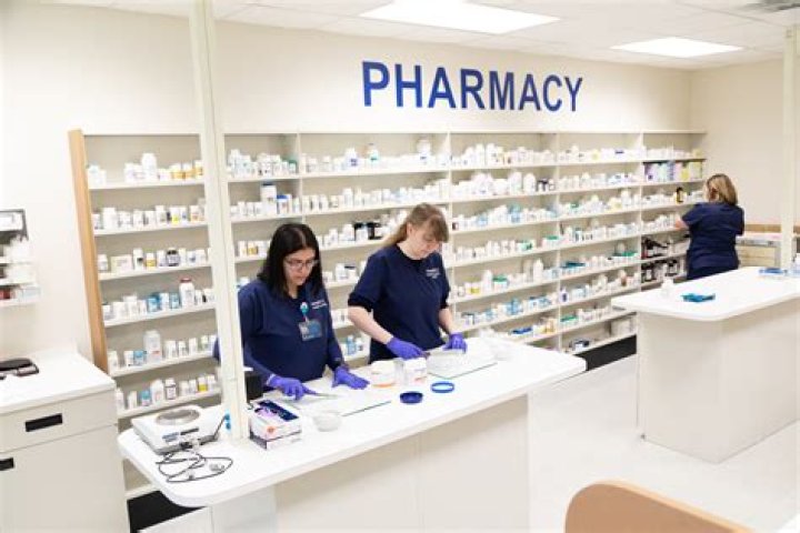 Directory of U.S. Pharmacists (Pharm) with name starting with R"