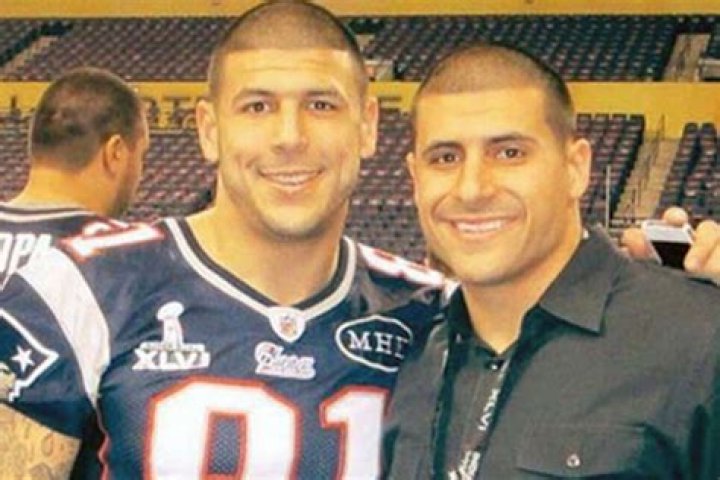 DJ Hernandez Wiki: Net Worth (Aaron Hernandez Brother) Age, Wife