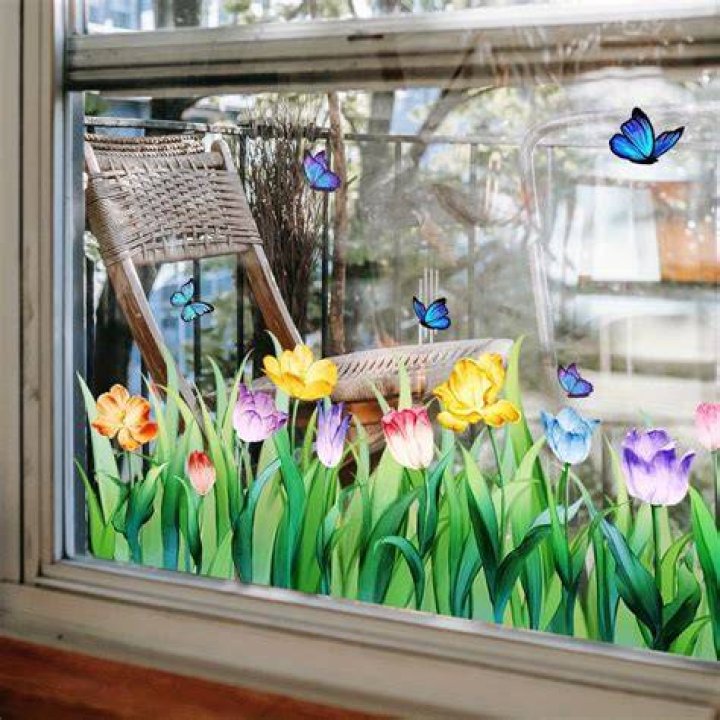 Do gel window clings go inside or outside