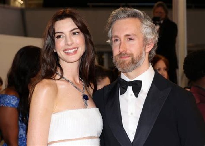 Does Anne-Marie have a husband?