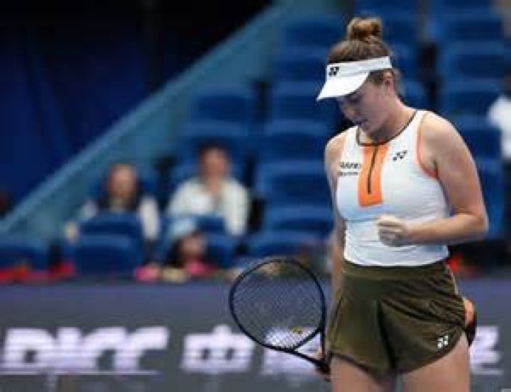 Does Linda Nosková have any siblings?