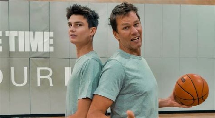 Does Tom Brady’s son Jack live with him?